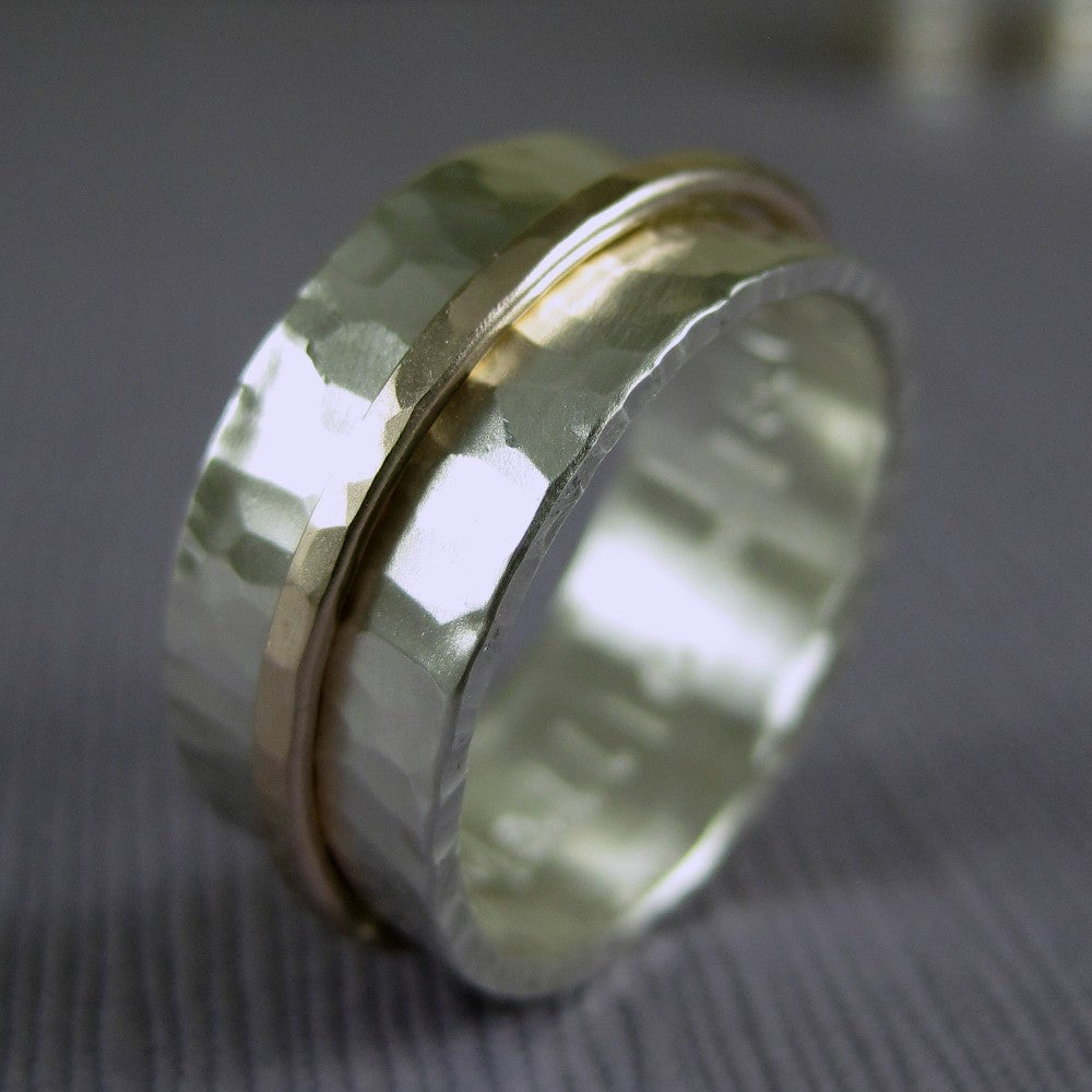 Custom personalzed spinner ring with inscription on the inside