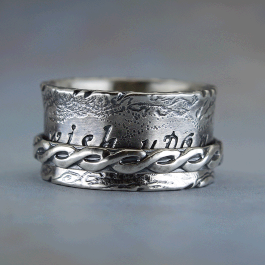 Wish upon  a star spinner ring