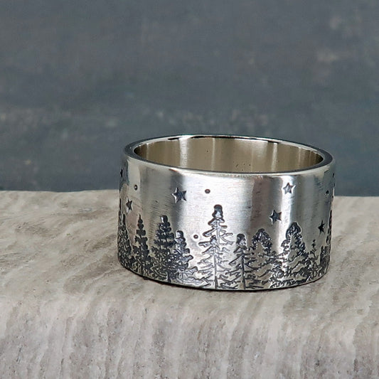 Boho ring with trees